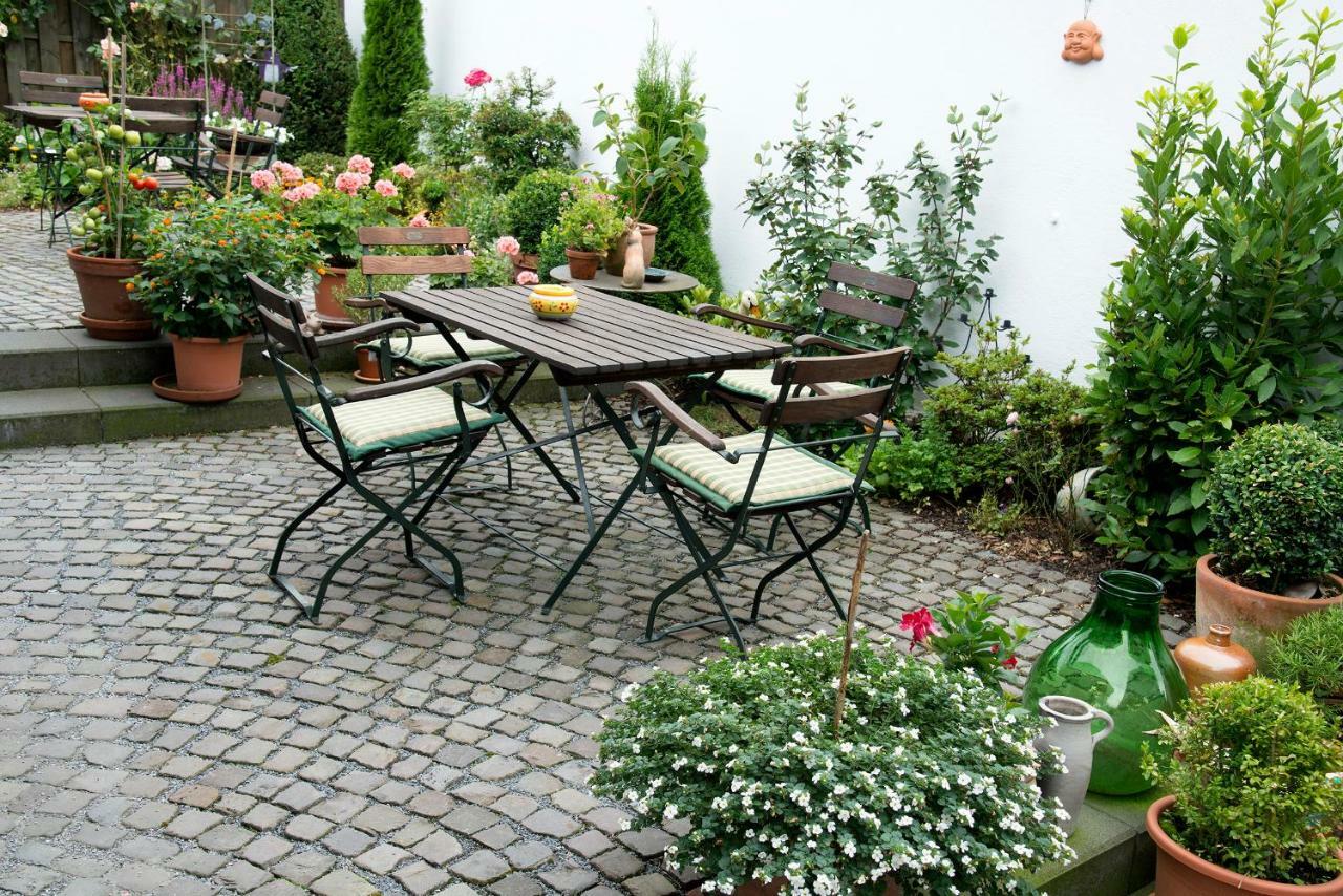 Loew Apartment *